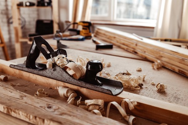 Découvrez les secrets de la menuiserie à bordeaux